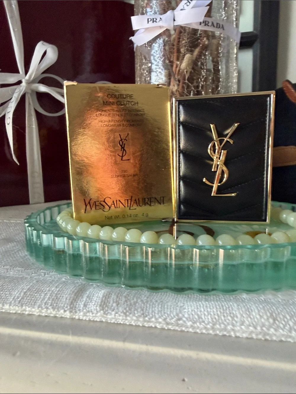 Yves Saint Laurent compact ysl